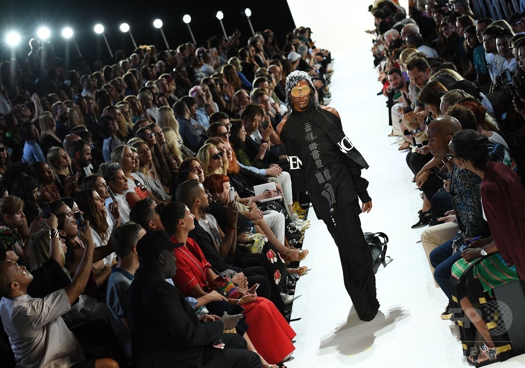 「フード・バイ・エアー」17年春夏