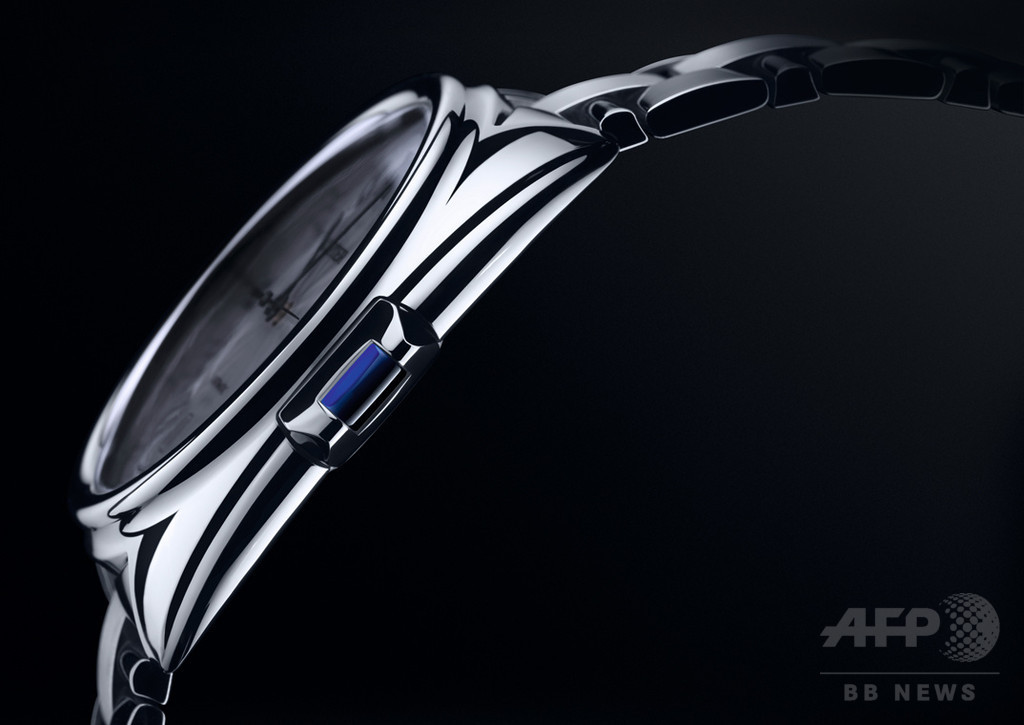 クレ ドゥ カルティエ、待望のスティール×ピンクゴールモデルが仲間入り