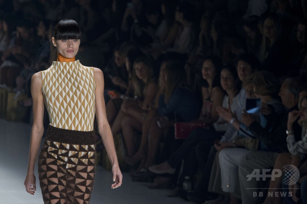 ドナテラ・ヴェルサーチもコレクション発表、「サンパウロ・ファッション・ウィーク」開催