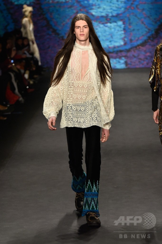 スカンディナビアのバイキングからインスパイア、「アナ スイ」15/16年秋冬