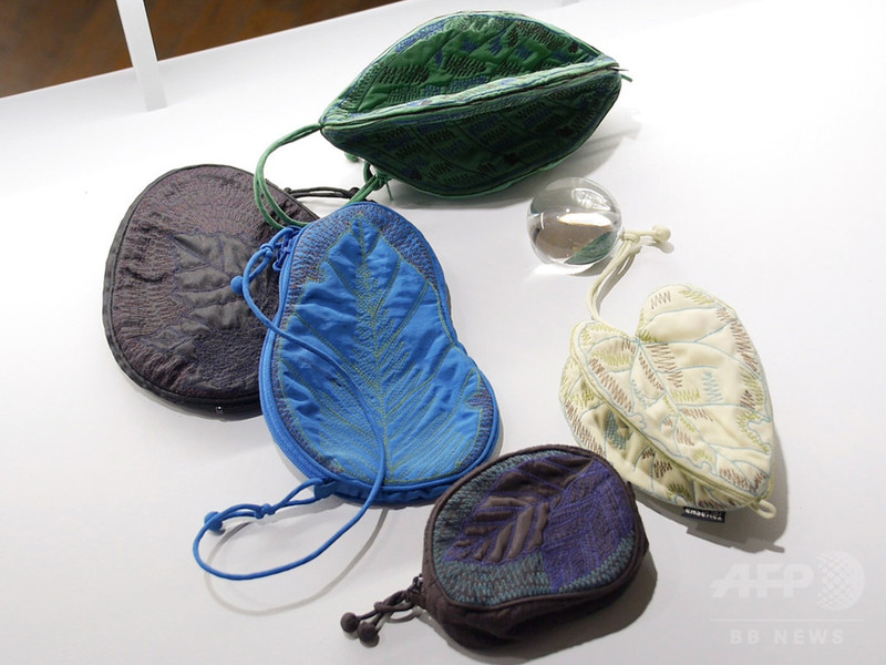 「HaaT」15年を振り返るテキスタイル展、8日まで