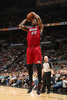 12-13NBAは31日、各地で試合が行われ、マイアミ・ヒート（Miami Heat）は88-86でサンアントニオ・スパーズ（San Antonio Spurs）を下した。

シュートを狙うマイアミ・ヒートのウドニス・ハスレム（Udonis Haslem、2013年3月31日撮影）。(c)AFP/Getty Images/NBAE/Joe Murphy