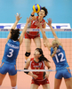 女子バレーボール、ワールドグランプリ2009（%%FIVB World Grand Prix 2009%%）決勝ラウンド、日本対オランダ。試合は日本がセットカウント3-0（25-22、25-18、25-22）で勝ち、初勝利を挙げた。写真はスパイクを放つ栗原恵（%%Megumi Kurihara%%）。（2009年8月21日撮影）(c)AFP/KAZUHIRO NOGI