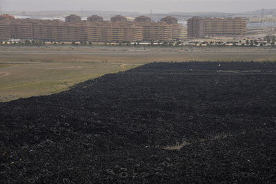 「タイヤ」も積もれば山となる、再利用される日はいつ？スペイン
