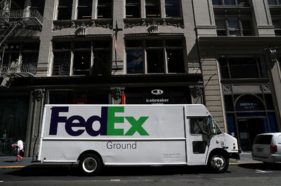 米フェデックス、宅配ロボットの試験運用を年内実施へ