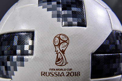 【写真特集】サッカーW杯ロシア大会公式球「テルスター18」