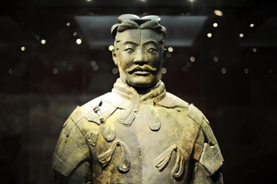 秦の始皇帝陵博物院、1号坑の兵馬俑18体の整理と組み立てを完了