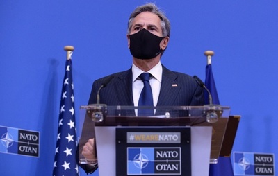 米国務長官、アフガニスタン訪問 軍撤収計画を説明