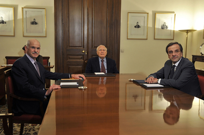 ギリシャ、与野党大連立で合意 パパンドレウ首相は辞任へ