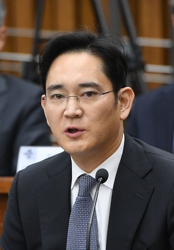 サムスン副会長の逮捕状請求を棄却 ソウル地裁