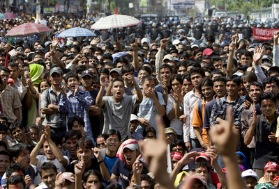 ネパール王制廃止、国王に王宮退去期限を通知へ