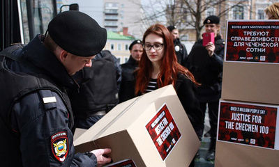 チェチェンの同性愛者迫害疑惑、調査求めた活動家ら一時拘束 ロシア
