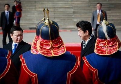 安倍首相がモンゴルを訪問