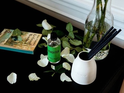 「ミラー ハリス」ブランド初のルームディフューザー発売