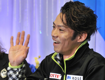 高橋がSP自己最高得点で首位発進、NHK杯