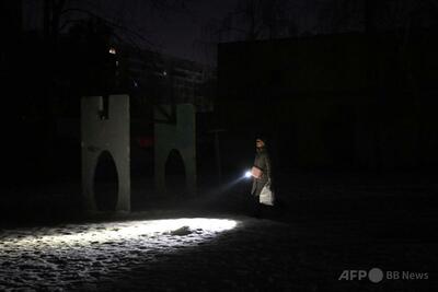 キーウの住宅約半数で暖房・水停止 ロシア夜間攻撃