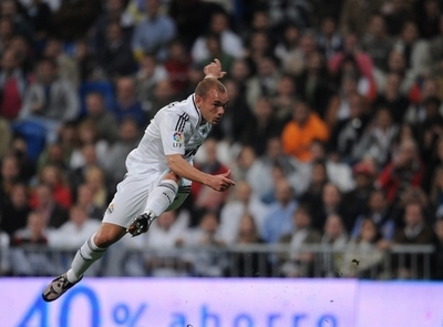 レアル・マドリード スナイデルのインテル移籍を発表