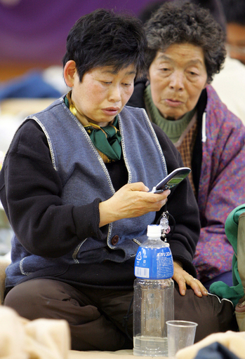 被災地、余震が続く中で撤去作業 能登半島地震 - 石川