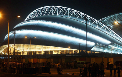 ＜北京五輪＞来年に控える開幕に向けスタジアムで照明テスト行われる