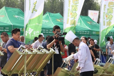 太陽の力だけで調理、ソーラーグルメ祭り 山東省