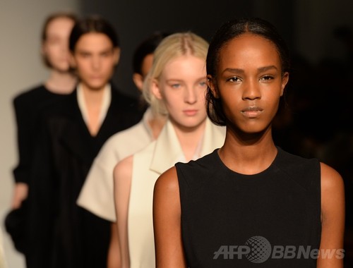 14 15年秋冬nyコレクション ヴィクトリア ベッカム 写真16枚 ファッション ニュースならmode Press Powered By Afpbb News