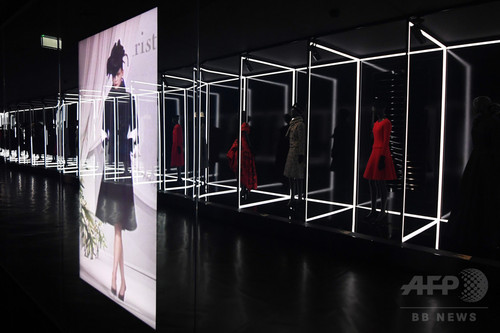 「クリスチャン・ディオール」展、英V&A博物館でも2019年開催へ 「クリスチャン・ディオール」展、英V&A博物館でも2019年開催へ