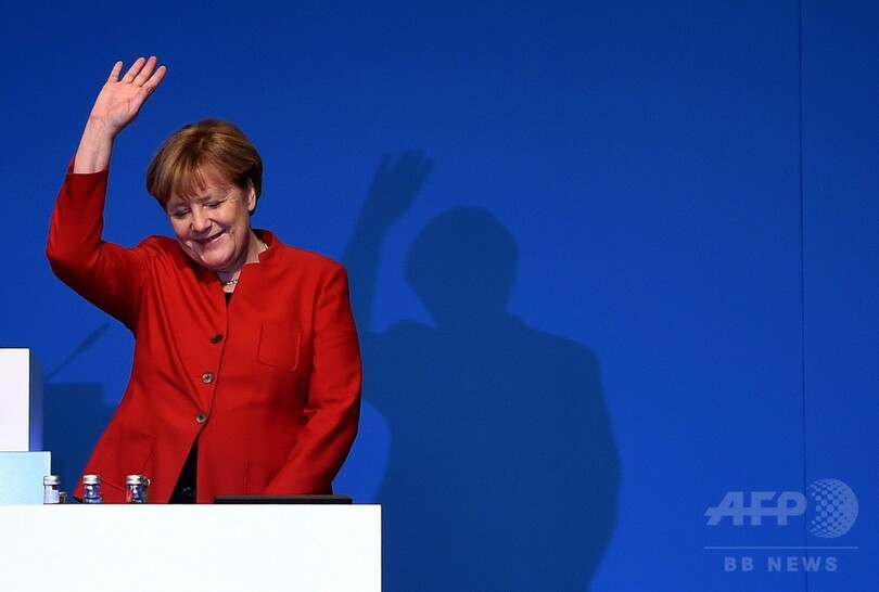 独首相、ニカブ禁止の方針表明 選挙戦視野に対移民で強硬姿勢