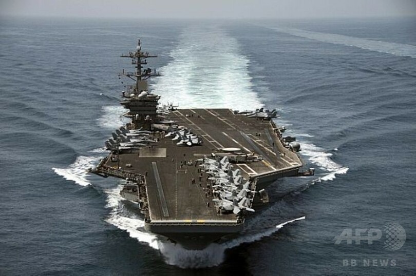 米空母、イエメン沖を離れる イラン船団の針路変更受け