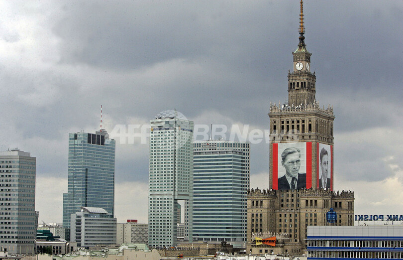 ポーランドで共産主義時代のプロパガンダ回顧写真展 写真1枚 国際ニュース Afpbb News