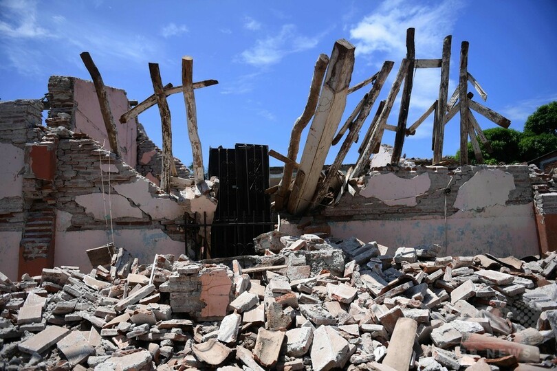 メキシコ地震の死者65人に、ハリケーンでも2人死亡