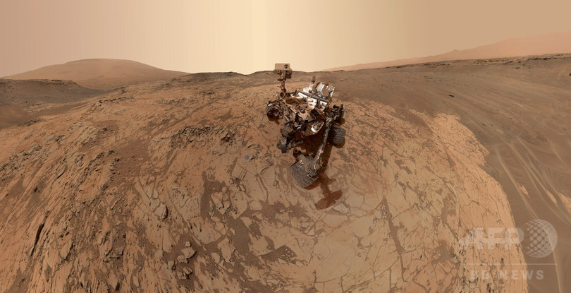 火星に「液体の水」存在か、探査機データで期待高まる NASA 火星に「液体の水」存在か、探査機データで期待高まる NASA