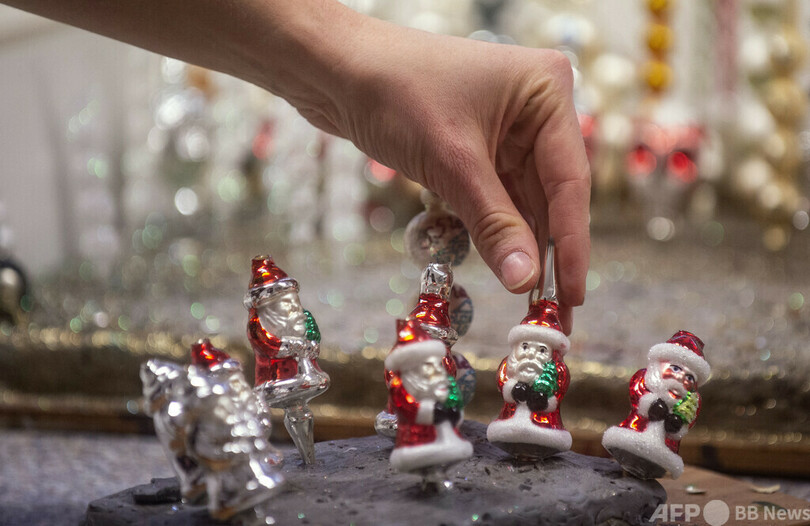 吹きガラスのクリスマス飾り…恋から生まれた文化遺産 チェコ 写真13枚 国際ニュース：AFPBB News