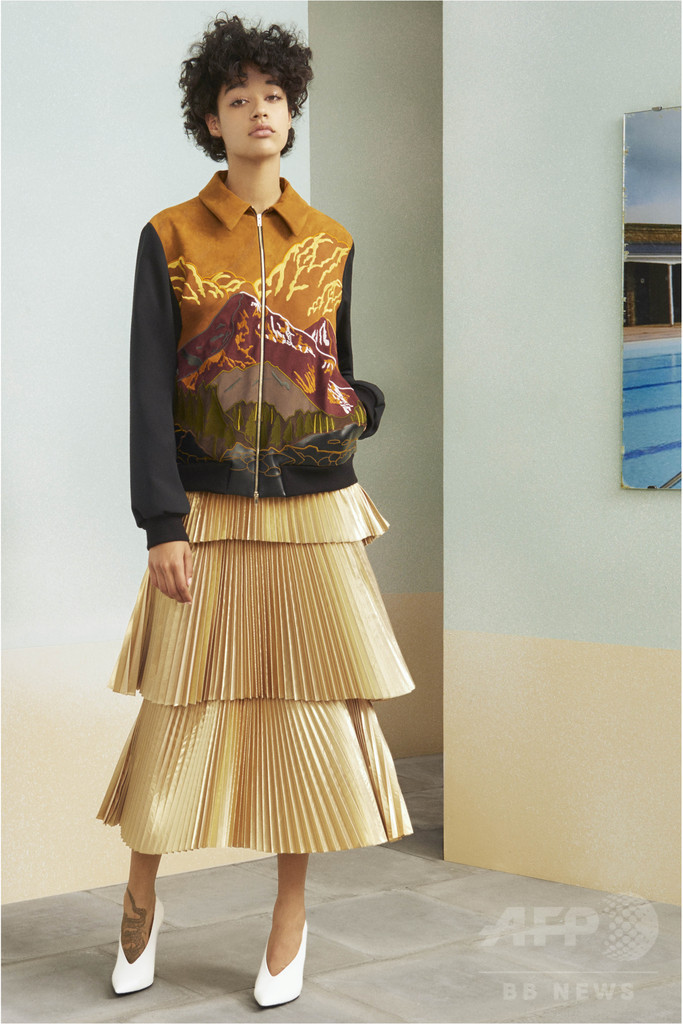 「ステラ マッカートニ」ブランド初のメンズ＆ウィメンズ、アビー・ロード・スタジオで発表