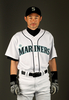 米大リーグ（MLB）のシアトル・マリナーズ（%%Seattle Mariners%%）は25日、キャンプが行われているアリゾナ州ピオリア（Peoria）でメディア向けのフォトデーを催した。写真はポーズをとるイチロー（%%Ichiro Suzuki%%）。（2010年2月25日撮影）(c)AFP/Getty Images/Ezra Shaw