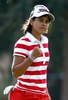 女子ゴルフ、CMEグループ・ツアー選手権（CME Group Tour Championship 2014）3日目。15番でバーディーを奪いガッツポーズをみせるジュリエッタ・グラナダ（Julieta Granada、2014年11月22日撮影）。(c)AFP/Getty Images/Sam Greenwood