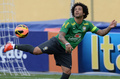 サッカーブラジル代表は29日、リオデジャネイロ（Rio de Janeiro）でトレーニングを行った。

トレーニングに臨むマルセロ（Marcelo Vieira Da Silva Junior、2013年5月29日撮影）。(c)AFP/VANDERLEI ALMEIDA