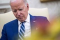米ホワイトハウスでインドネシアのジョコ・ウィドド大統領（写真外）と会談するジョー・バイデン大統領（2023年11月13日撮影）。(c)SAUL LOEB / AFP
