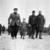 フランス人の元囚人ら。ドイツ東部のブーヘンバルト強制収容所にて（1945年4月1日撮影）。(c)ERIC SCHWAB / AFP