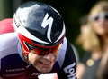 第64回ブエルタ・ア・エスパーニャ（%%64th Vuelta a Espana%%）第20ステージ（トレド、27.8キロメートル個人タイムトライアル）。ガーミン・スリップストリーム（%%Garmin - Slipstream%%）のデーヴィット・ミラー（%%David Millar%%、英国）が、35分53秒でステージ優勝した。

　ケースデパーニュ（%%Caisse d’Epargne%%）のアレハンドロ・バルベルデ（%%Alejandro Valverde%%、スペイン）は、ミラーと36秒差の36分29秒を記録しステージを7位で終え、合計タイムを84時間10分32秒として総合首位を守った。写真は36分02秒でステージを3位で終えたサイレンス・ロット（%%Silence-Lotto%%）のカデル・エヴァンス（%%Cadel Evans%%）。（2009年9月19日撮影）(c)AFP/JAIME REINA