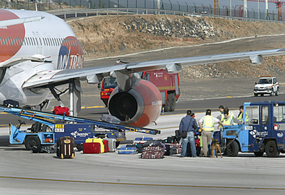 捜査進むマドリード空港爆破事件、証拠物押収か - スペイン