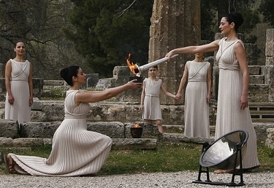 中国メディア、北京五輪の聖火採火式への活動家乱入を無視