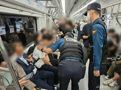 酔客トラブルを未然に防ぐ…ソウル地下鉄警察の深夜パトロール