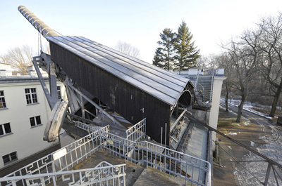 アルヒェンホルト天文台の巨大望遠鏡、ドイツ