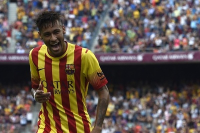 FCバルセロナ、ネイマールの2得点でビルバオ下し3連勝