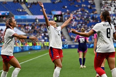 米国が延長戦でドイツ下し決勝進出 パリ五輪サッカー女子