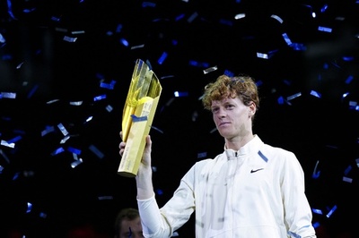 シナーが今季4勝目 メドベージェフに競り勝つ エルステバンクOP