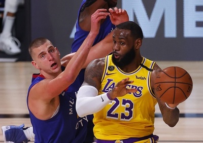 レイカーズがナゲッツに快勝、ウエスト決勝の初戦制す