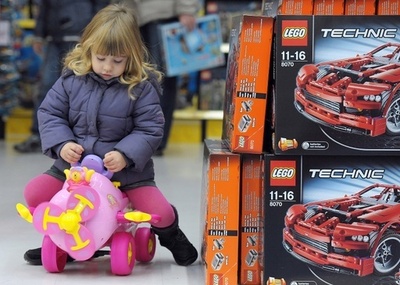 性別に「中立」な玩具カタログ、スウェーデン