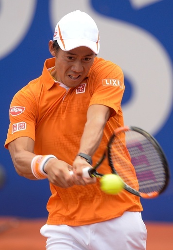 錦織がストレートで8強、次戦は友人と バルセロナOP