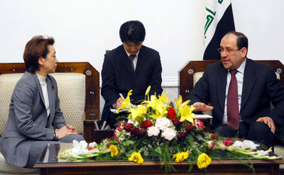 橋本外務副大臣がイラクを訪問、マリキ首相と会談